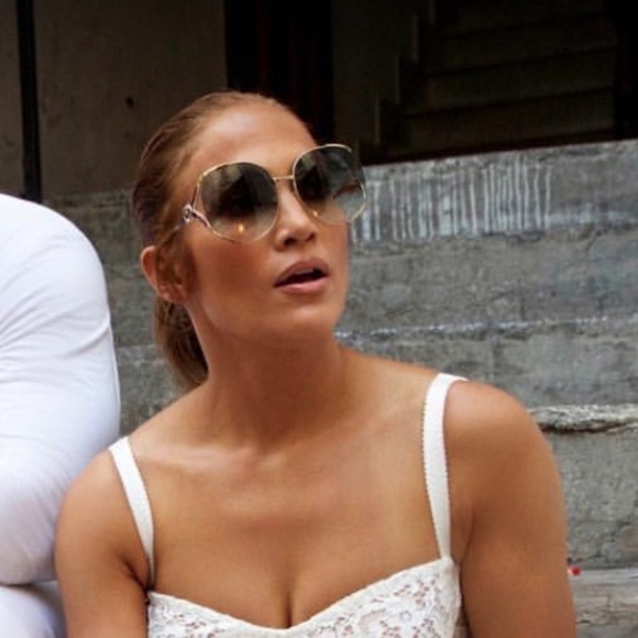 New - GUCCI OVAL SUNGLASSES GG0225S 001 GOLD 63MM 0225 - Picture 11 of 12